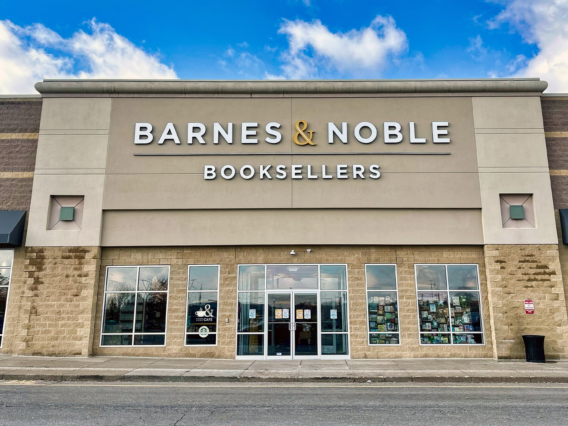 Barnes & Noble